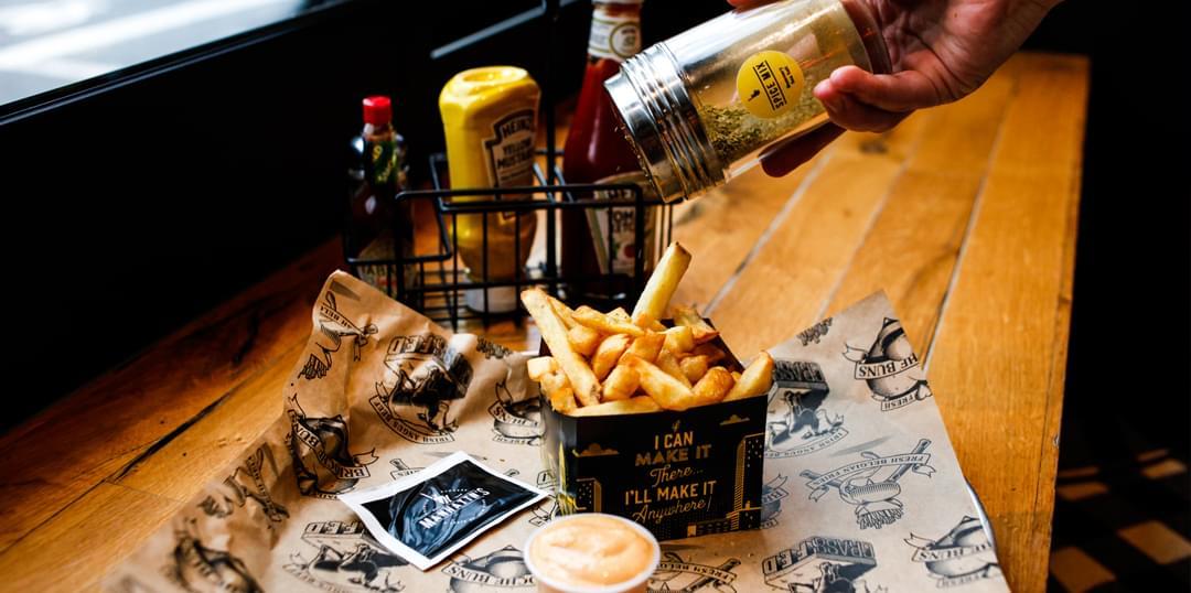 Fresh Belgian fries & homemade sauces